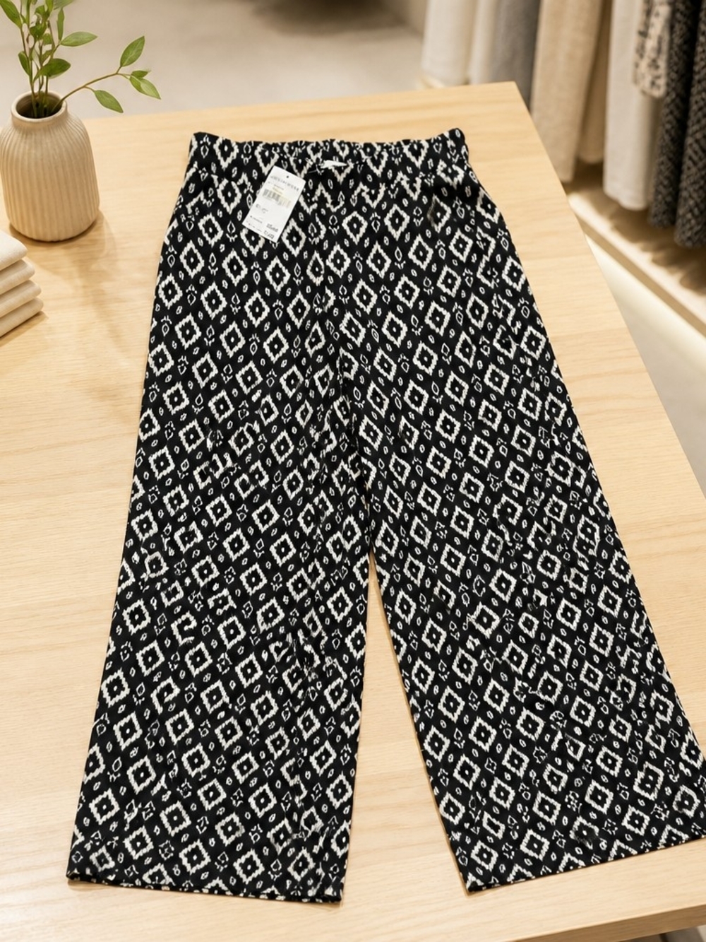 Socialite Womens Pants Small Drawstring Casual Black Knit Lightweight